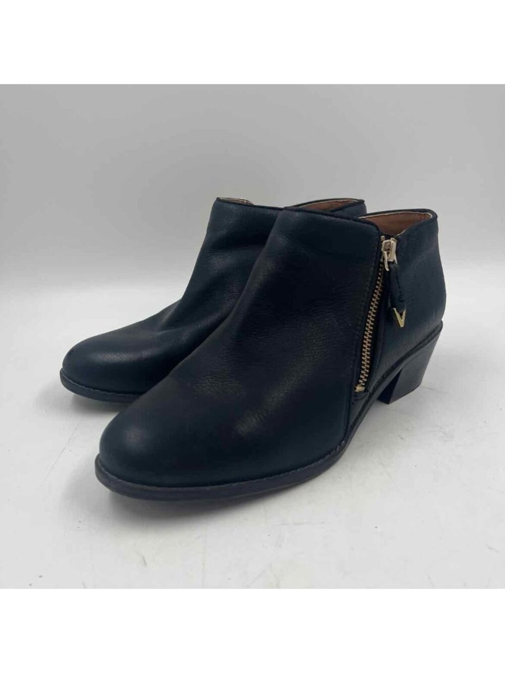 vionic Women's Shoe Size 7 Black Solid Boots